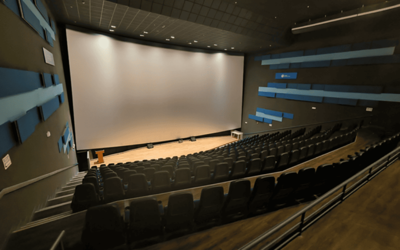 ¿Por qué elegir Learning Vila para alquilar una sala de eventos?